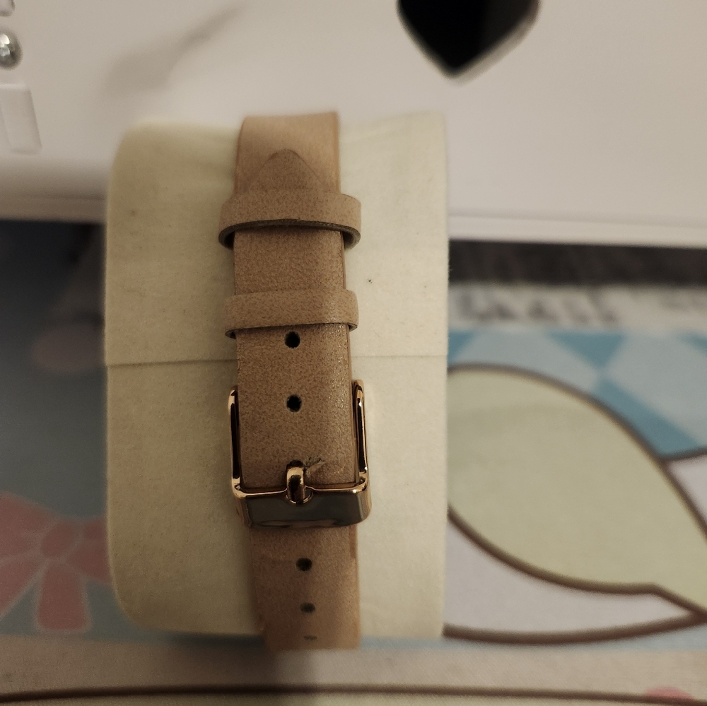 Watch - Picture 3 of 3